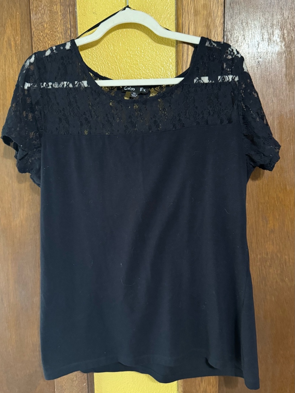 Color FX Black Short Sleeve Blouse Accent Lace Yoke Size XL
